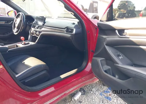 2018 Honda Accord Sport 2.0T z USA, uszkodzony, nr VIN 1HGCV2E3XJA045909